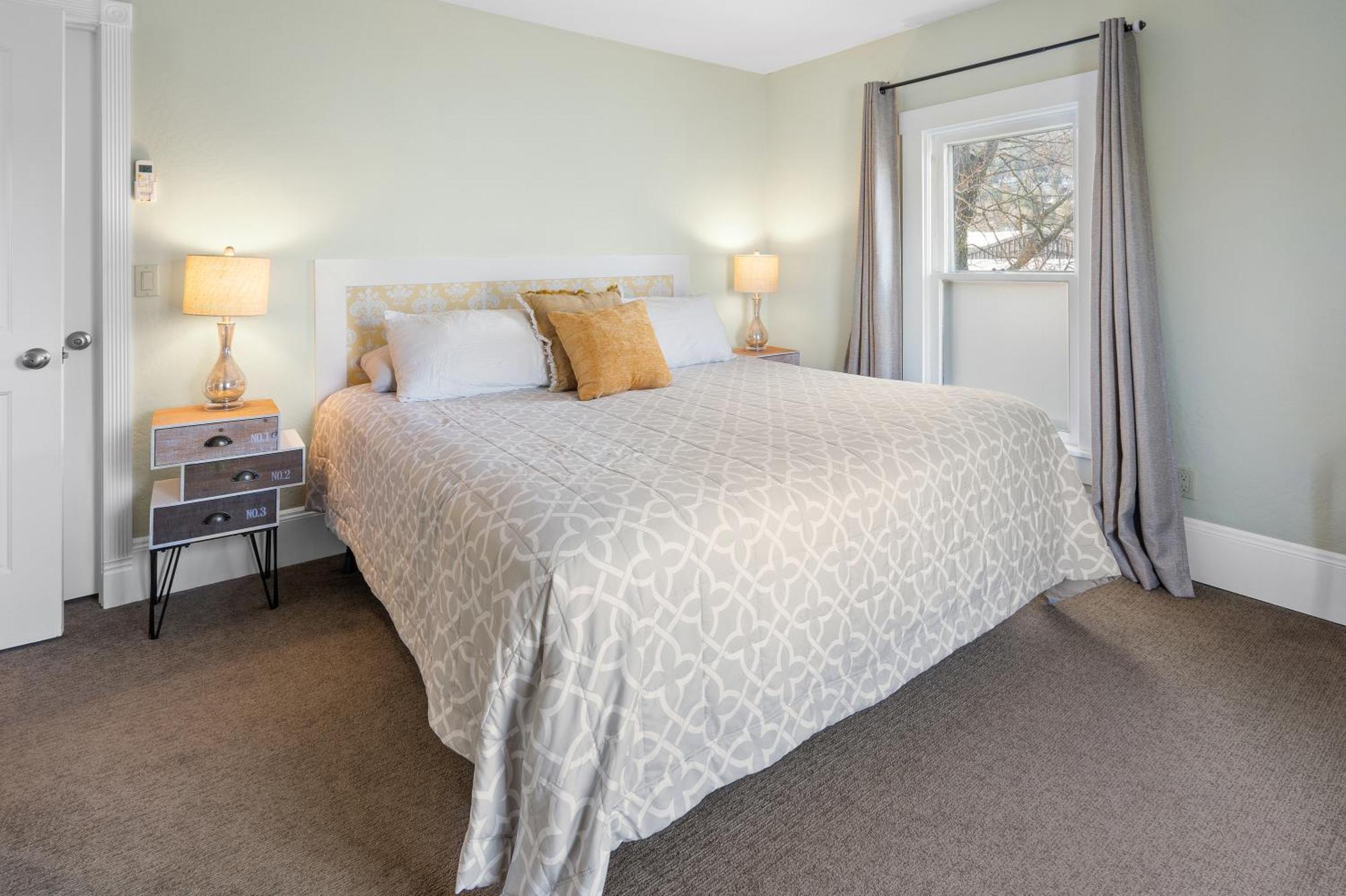 Pioneer Vacation Rentals - Pioneer North Suite Downtown Ashland Zewnętrze zdjęcie